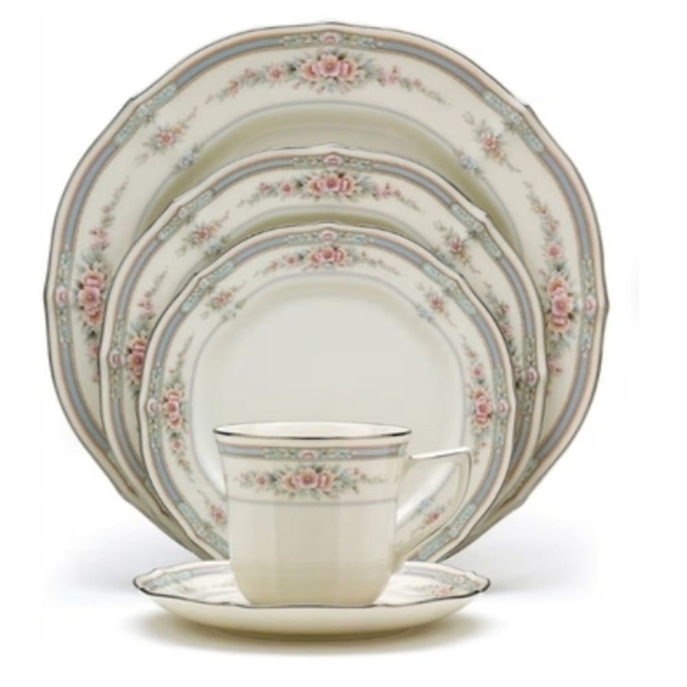 "Rothschild" 5 pc Place Setting by Noritake.